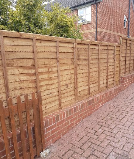 Fence Installation Panel 2